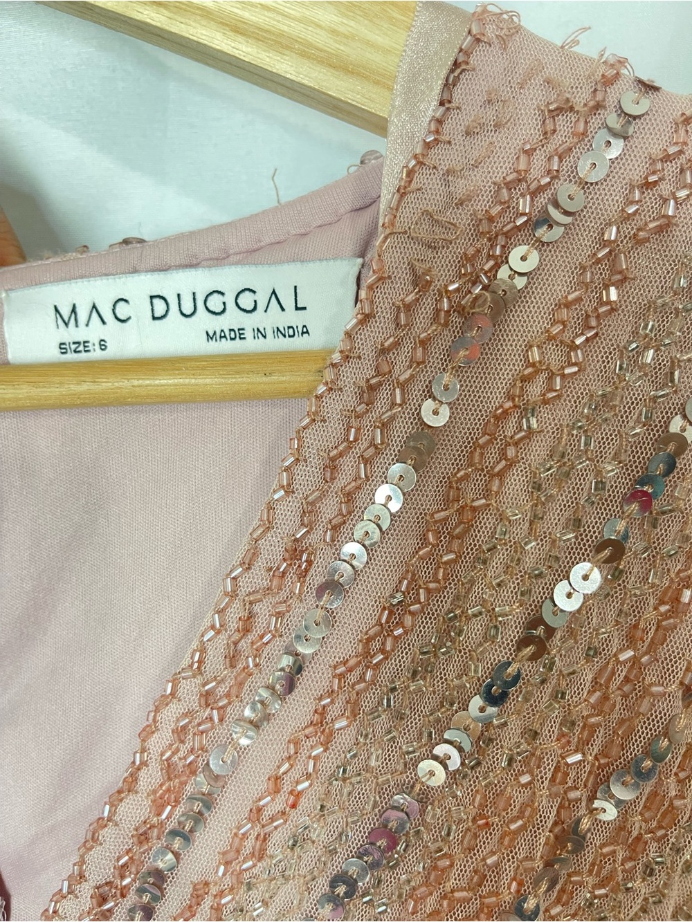 NWT Mac Duggal 93583 Pink Sequined V Neck Cape Sleeve Column Gown Size 4 - Picture 7 of 11